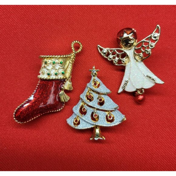 Christmas Pins/ Brooches Set of 3 Christmas Tree, Angel & Stocking Pins - Picture 3 of 12